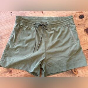 Embrace Life Women Activewear Shorts Size Large